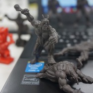 【閲覧注意】食玩「テラフォーマーズ　スワームフィギュア」15,000円分を会社のデスクに並べてみた