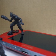 【閲覧注意】食玩「テラフォーマーズ　スワームフィギュア」15,000円分を会社のデスクに並べてみた