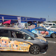 痛車100台が千葉に集結…PCゲームのキャラメインに［写真蔵］