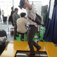 【DCE 2014】OculusによるVR綱渡りを体験!仮想空間なのに、恐怖感で足が竦む