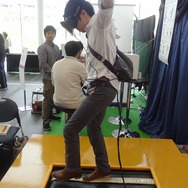【DCE 2014】OculusによるVR綱渡りを体験!仮想空間なのに、恐怖感で足が竦む