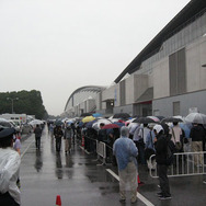 【TGS2008】一般日開催直前、早くも行列に