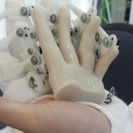 【DCE 2014】こころとカラダ、Oculusで子供に戻します…あの頃のワクワクを体験できる「CHILDHOOD」
