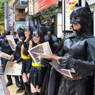 尾上松也もタジタジ？総勢75名ものバットマンが襲来し、渋谷がカオスなことに…