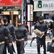 尾上松也もタジタジ？総勢75名ものバットマンが襲来し、渋谷がカオスなことに…