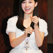 橋本環奈（Rev.from DVL）／「日経トレンディ」2014年ヒット商品ベスト30発表会