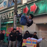 秋葉原を舞台にしたステルスゲーム…そのプロモ映像が、某アサシン並みにアクロバティック