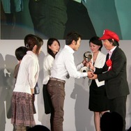 【TGS2008】日本ゲーム大賞2008授賞式　年間大賞は『Wii Fit』『モンスターハンターポータブル2nd G』 経済産業大臣賞に任天堂・宮本茂氏