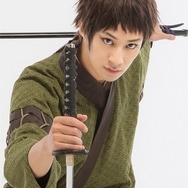 山崎烝 役 高崎翔太