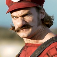 マリオ×ベンツの「GO!GLA」CM第2弾で、リアルピーチとリアルルイージが登場