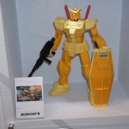 【G-STAR 2014】ガンダムをグフやユニコーン風にアレンジ！「RX-78-2」が36体立ち並ぶガンプラコーナーが熱い