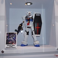 【G-STAR 2014】ガンダムをグフやユニコーン風にアレンジ！「RX-78-2」が36体立ち並ぶガンプラコーナーが熱い
