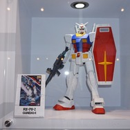 【G-STAR 2014】ガンダムをグフやユニコーン風にアレンジ！「RX-78-2」が36体立ち並ぶガンプラコーナーが熱い