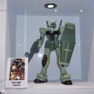 【G-STAR 2014】ガンダムをグフやユニコーン風にアレンジ！「RX-78-2」が36体立ち並ぶガンプラコーナーが熱い