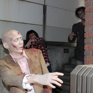 新宿の街にゾンビが出現！？為す術もなく襲われたインサイド編集部の運命は…