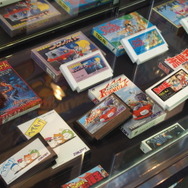 レ、レトロゲームがこんなに！？数々の秘蔵資料が陳列されたサンソフトレトロ展レポート