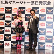 佐野ひなこが『鉄拳』の新キャラ「クロエ」コスプレを披露!原田氏「ゲームのモデルよりもかわいい」