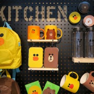 LINEファンの聖地!? 13日オープンの原宿「LINE FRIENDS STORE」をブラウン好きの編集長がチェック！
