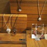 LINEファンの聖地!? 13日オープンの原宿「LINE FRIENDS STORE」をブラウン好きの編集長がチェック！