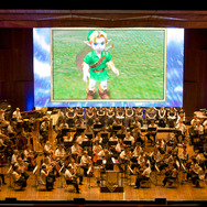 オーケストラと映像でよみがえる感動(写真は2011年の25周年コンサート)