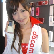 【TGS2008】コンパニオンレポート: NTTドコモ & KDDI