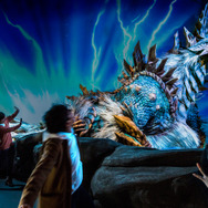 「ユニバーサル・クールジャパン」ついに開幕!「エヴァ」「進撃」「バイオ」「モンハン」の大迫力を写真で