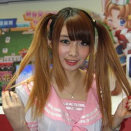 【台北ゲームショウ2015】二日目も元気にゲームを紹介してくれたコンパニオンさん写真集