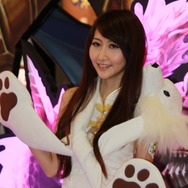 【台北ゲームショウ2015】二日目も元気にゲームを紹介してくれたコンパニオンさん写真集