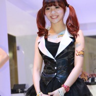 【台北ゲームショウ2015】二日目も元気にゲームを紹介してくれたコンパニオンさん写真集