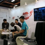 【台北ゲームショウ2015】フロム大好き・藍井エイルさんが『Bloodborne』に挑戦、手に汗握るボス戦の結果は・・・?