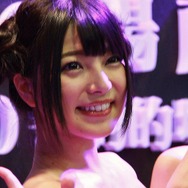 【台北ゲームショウ2015】紗倉まな、上原亜衣、有村千佳、初美沙希の4人が『龍が如く』ブースに登場し台湾男子たち大興奮