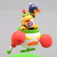 ボムへいを投げようとするポーズ