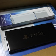 PS4版（スタンドは別売りです）