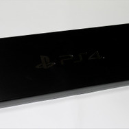 黒い箱にカバーが入っていました