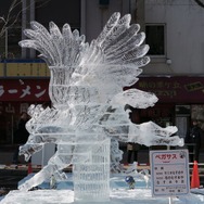 これは美しい！「ICE WORLD 2015」繁華街すすきのの街を彩る氷像たちを一挙紹介