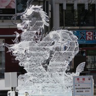 これは美しい！「ICE WORLD 2015」繁華街すすきのの街を彩る氷像たちを一挙紹介