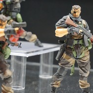 【WF2015冬】『MGS V: TPP』のスネーク、ソ連軍兵士、新型二足歩行兵器、ロボットアームが早くもフィギュア化