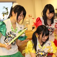 アプリ『アイパラ！』にアイドルグループ・神宿の楽曲が登場！神宿メンバーと実際に対戦してみた