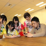 アプリ『アイパラ！』にアイドルグループ・神宿の楽曲が登場！神宿メンバーと実際に対戦してみた