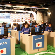 岡田監督率いる「ウイイレ日本代表」が世界王者に挑む！エキシビジョンマッチ会場レポート