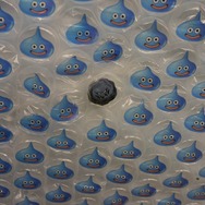 新宿に突如出現した10万匹のスライム、早くも半数程度が討伐される