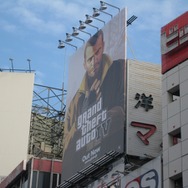 いよいよ明日発売、『GTA4』の巨大広告が渋谷に出現