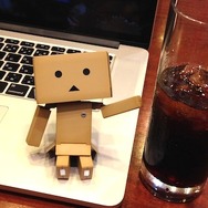 【フィグライフ！】第1回 ポージングの自由度が気になる完全変形ダンボーと遊ぶ