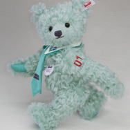 ふわふわのミク！？「初音ミク」×「シュタイフ」コラボぬいぐるみが登場