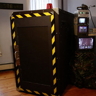 ハードコアな海外ファンが本格的すぎる『鉄騎』専用コックピットを制作