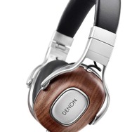 『P4D』×オーディオブランド「DENON」コラボが決定！あのヘッドホンがゲーム内に登場