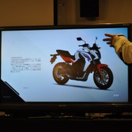 発売迫るバイクライドシミュレーター『RIDE』を体験！ ライダー中野真矢さんもプレイ