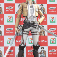 リヴァイ等身大フィギュア