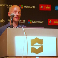 ハーフブリックのLayton Hawkes氏