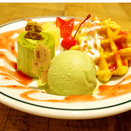 地上ステージ・ワッフル